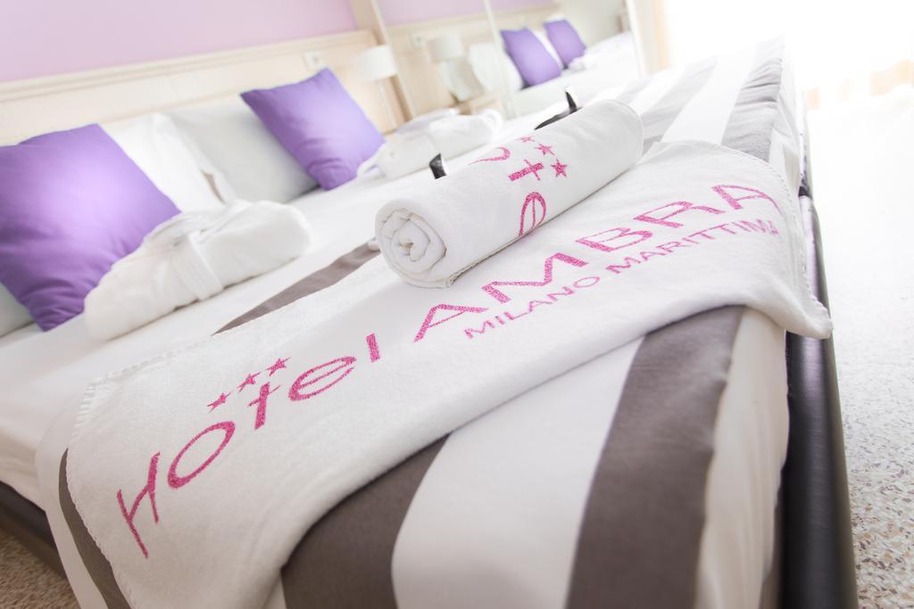 Hotel Ambra - Fronte Mare - Vicinissimi Al Centro Milano Marittima Camera foto