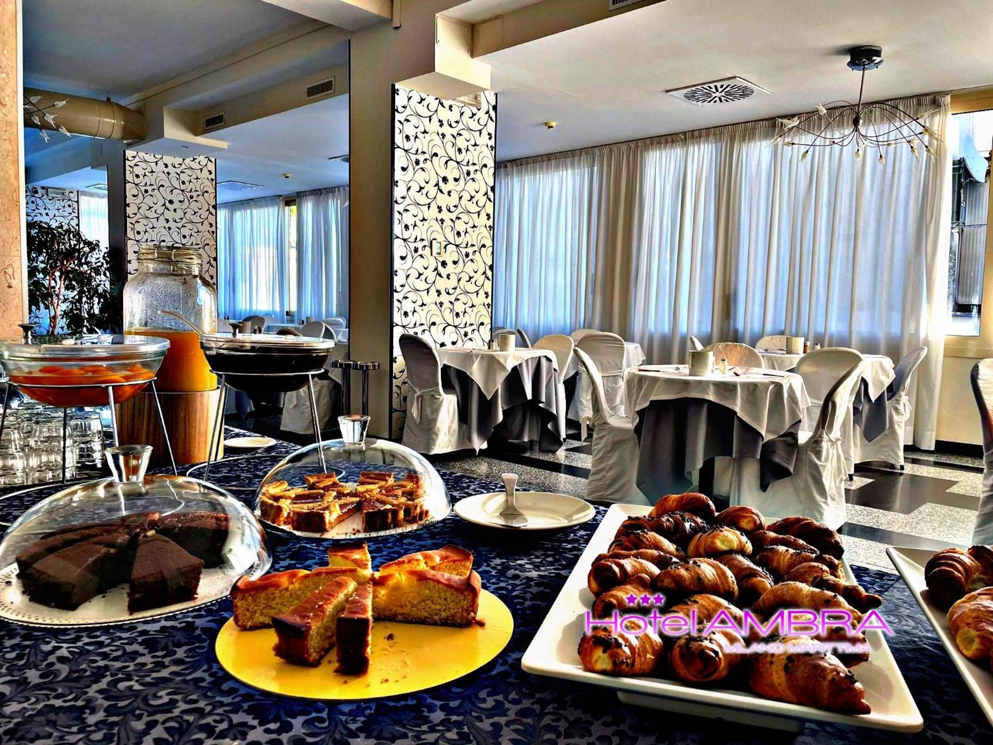 Hotel Ambra - Fronte Mare - Vicinissimi Al Centro Milano Marittima Esterno foto