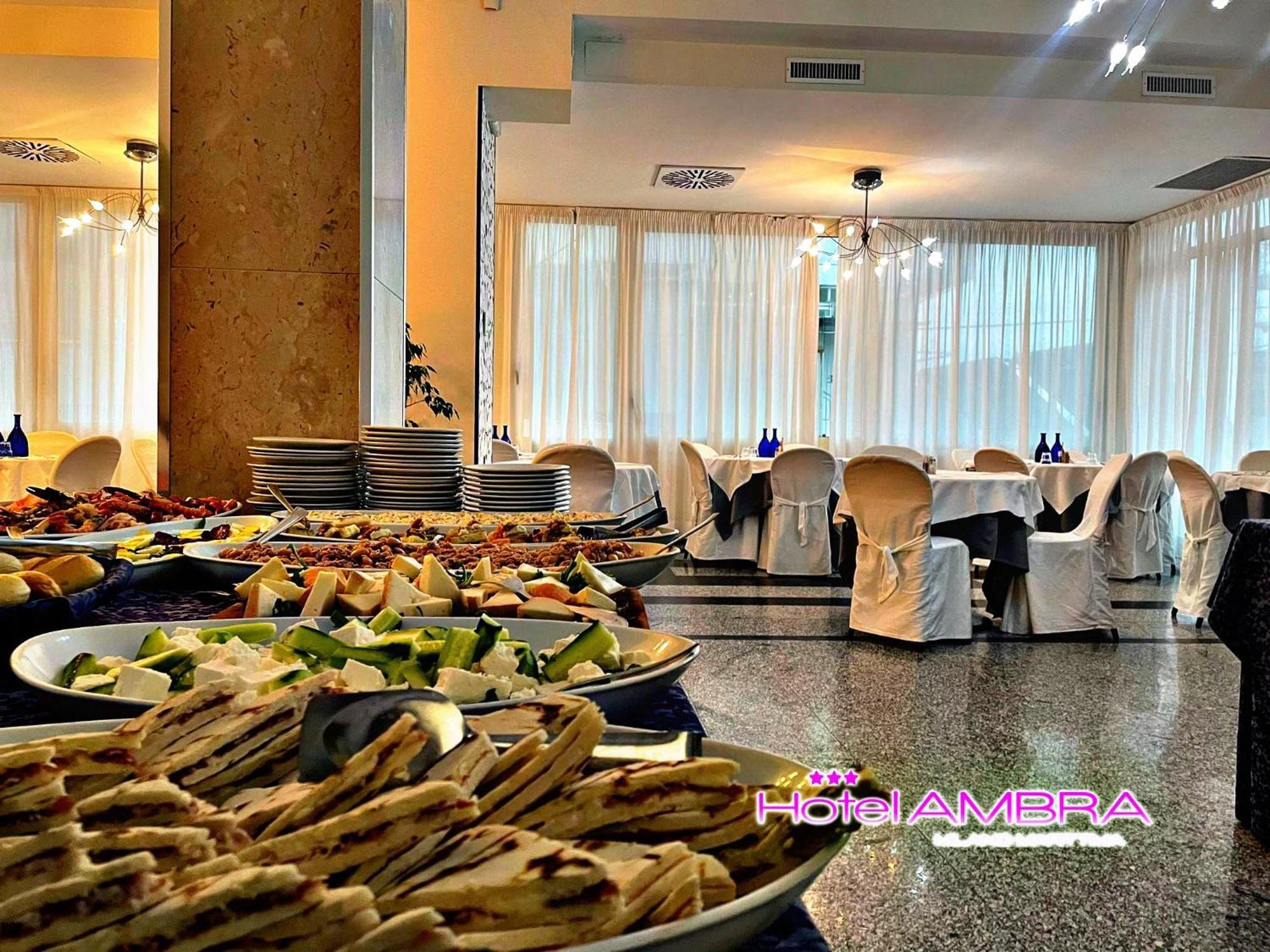 Hotel Ambra - Fronte Mare - Vicinissimi Al Centro Milano Marittima Esterno foto