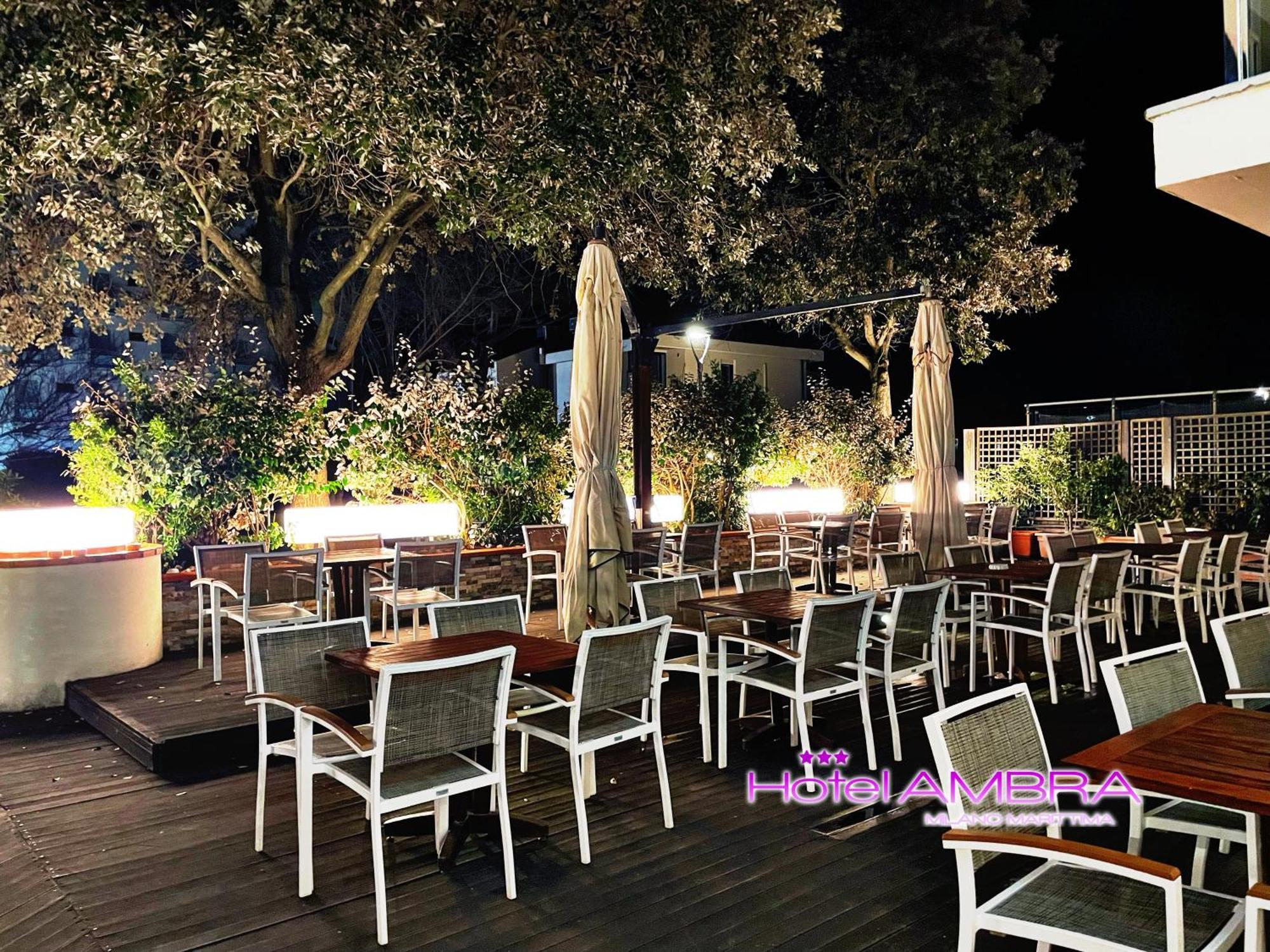 Hotel Ambra - Fronte Mare - Vicinissimi Al Centro Milano Marittima Esterno foto