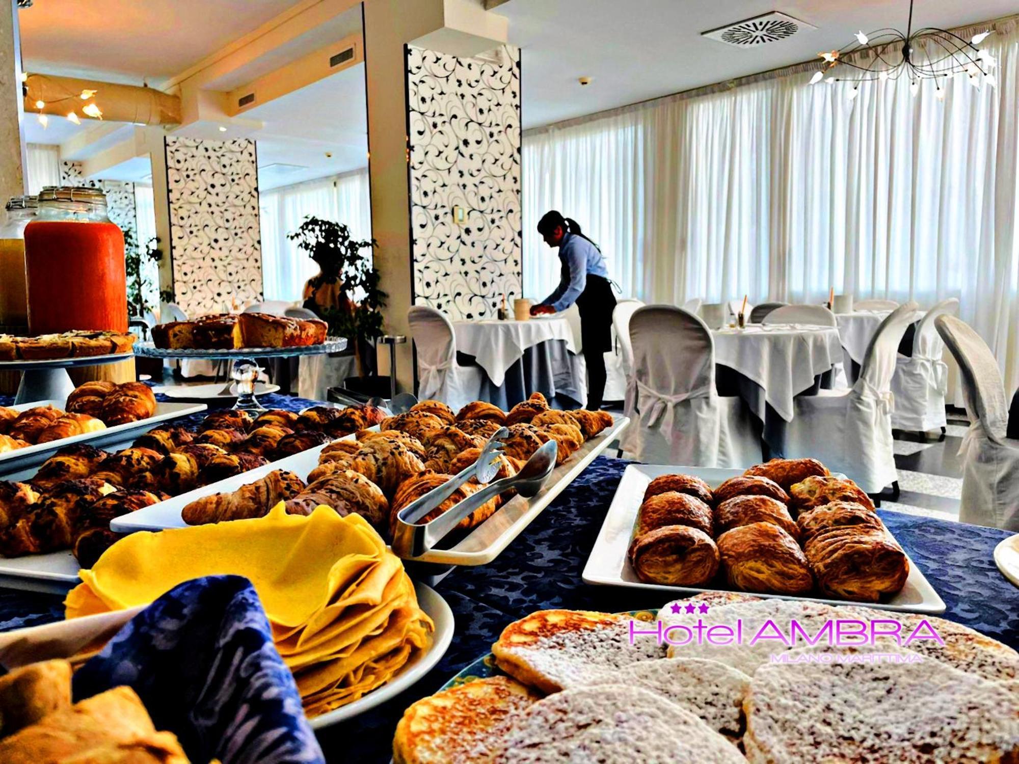 Hotel Ambra - Fronte Mare - Vicinissimi Al Centro Milano Marittima Esterno foto