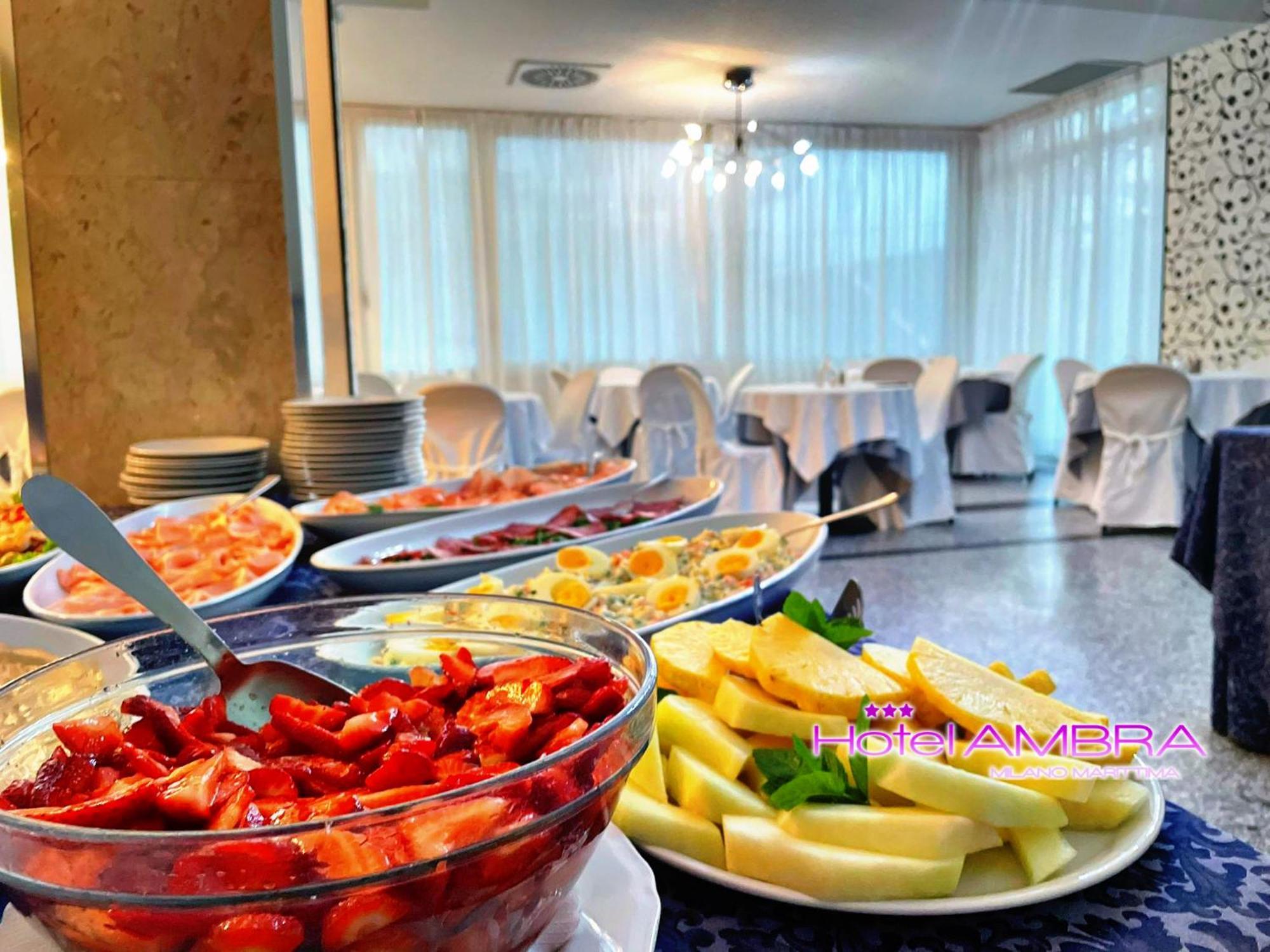 Hotel Ambra - Fronte Mare - Vicinissimi Al Centro Milano Marittima Esterno foto