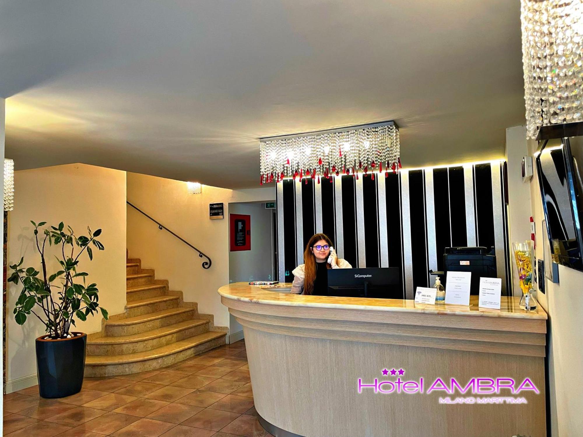 Hotel Ambra - Fronte Mare - Vicinissimi Al Centro Milano Marittima Esterno foto