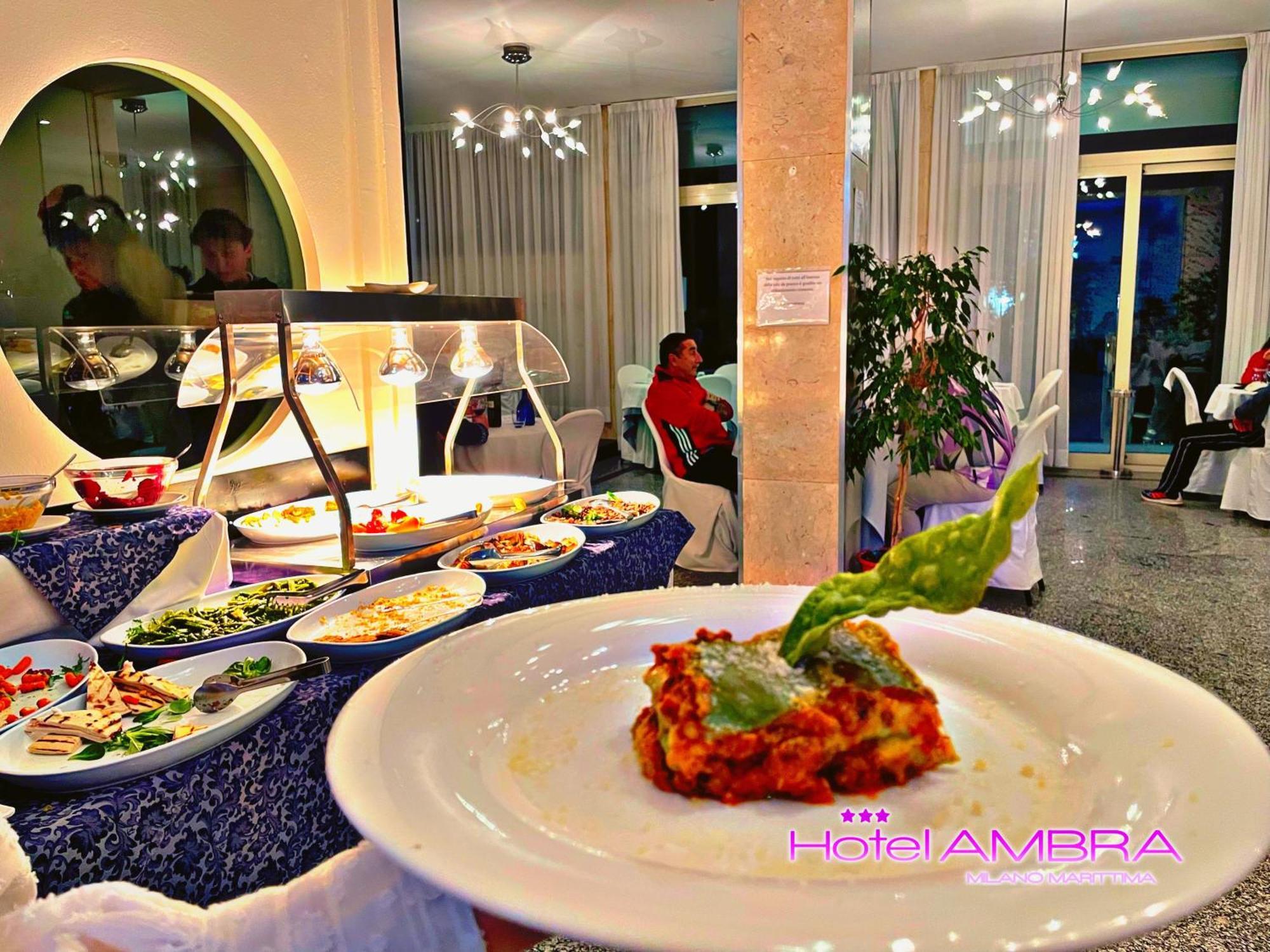 Hotel Ambra - Fronte Mare - Vicinissimi Al Centro Milano Marittima Esterno foto