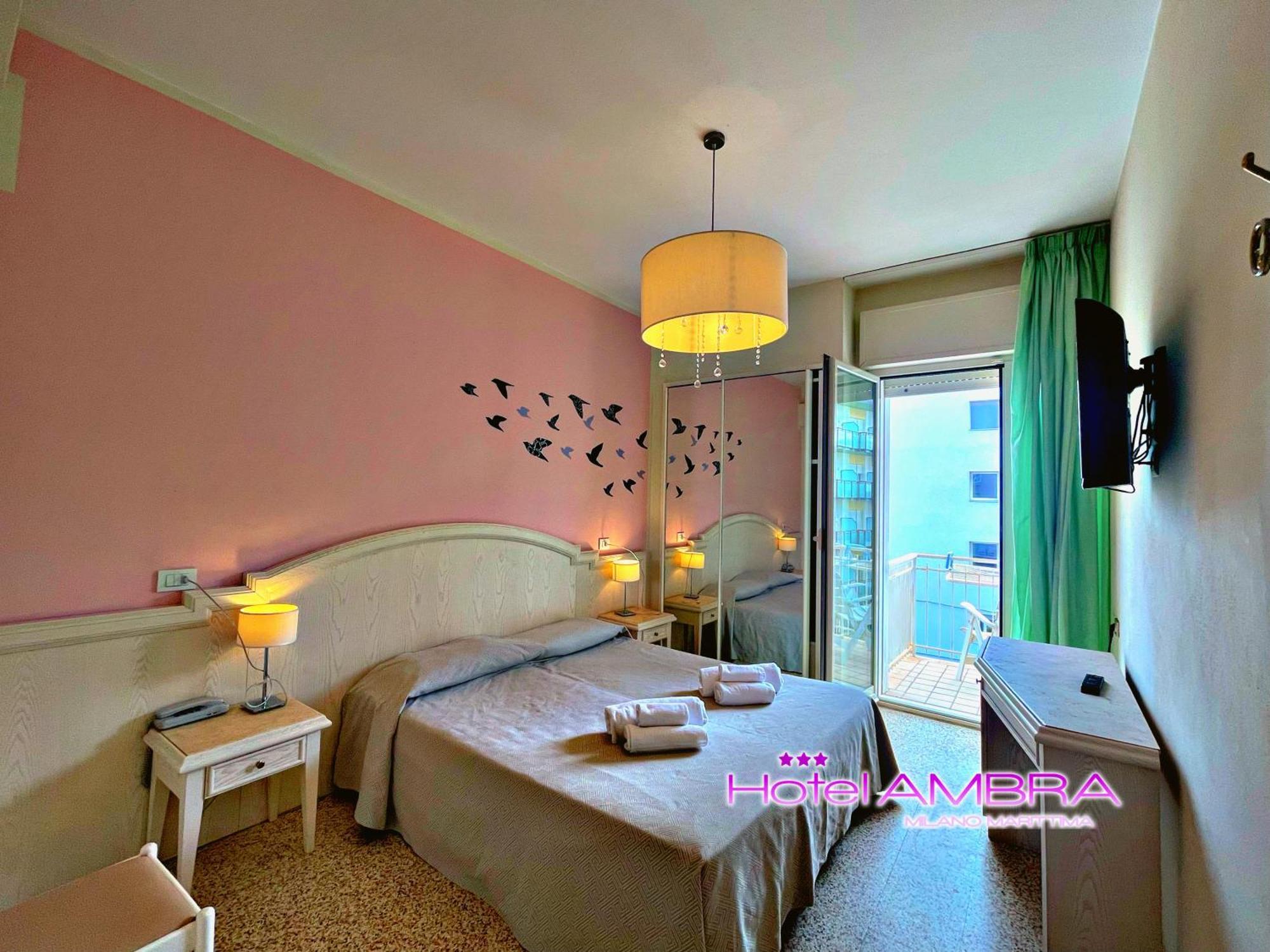 Hotel Ambra - Fronte Mare - Vicinissimi Al Centro Milano Marittima Esterno foto
