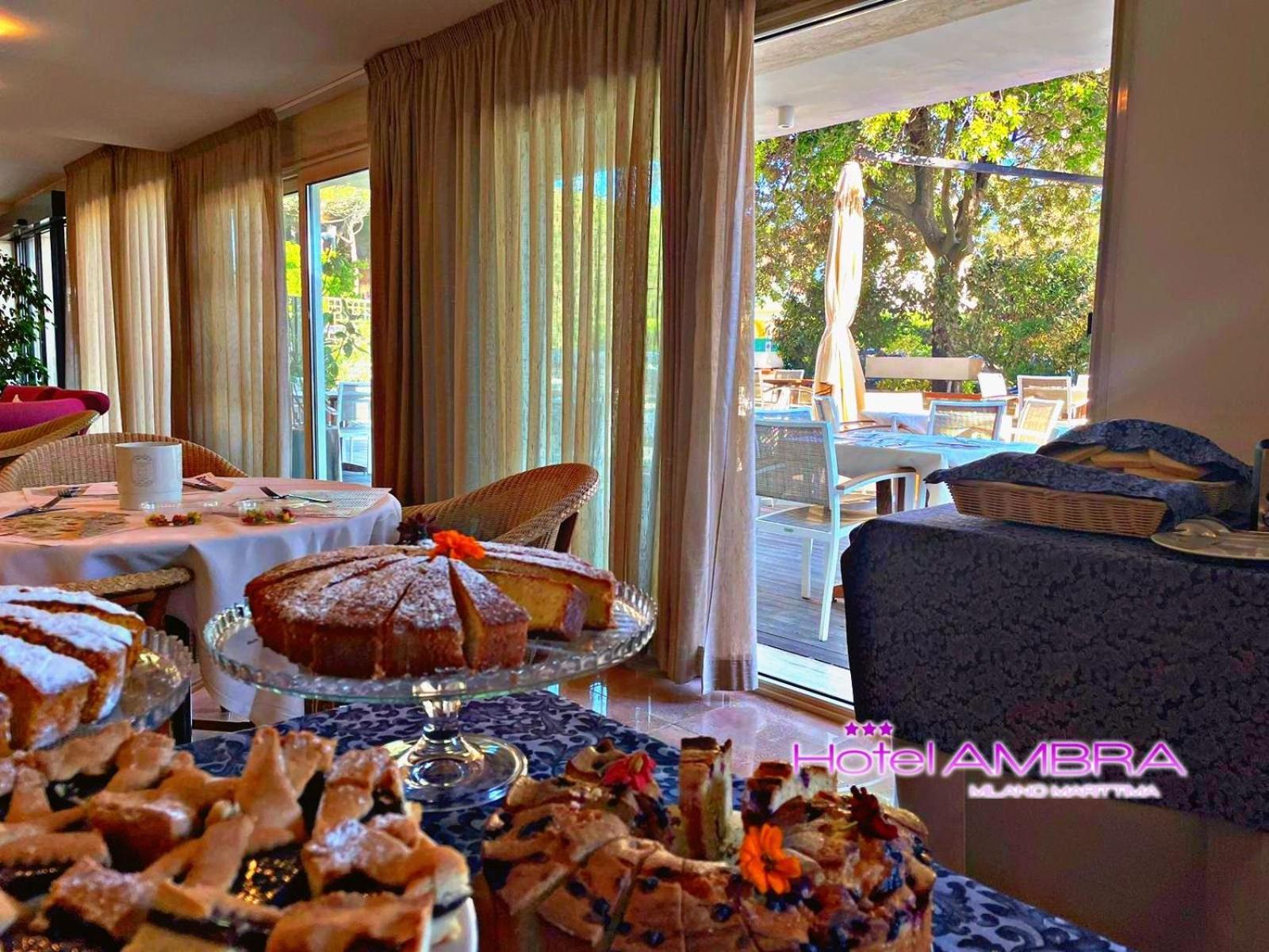 Hotel Ambra - Fronte Mare - Vicinissimi Al Centro Milano Marittima Esterno foto